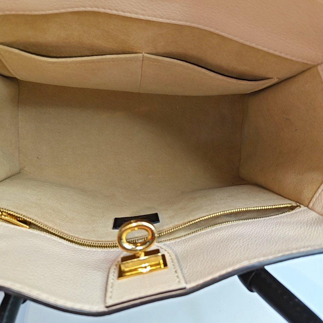 LOUIS VUITTON ON MY SIDE Medium Size Green Calfskin Monogram Single Shoulder Bag Handbag Gold Hardware Removable Shoulder Strap-(SKU)-968040035