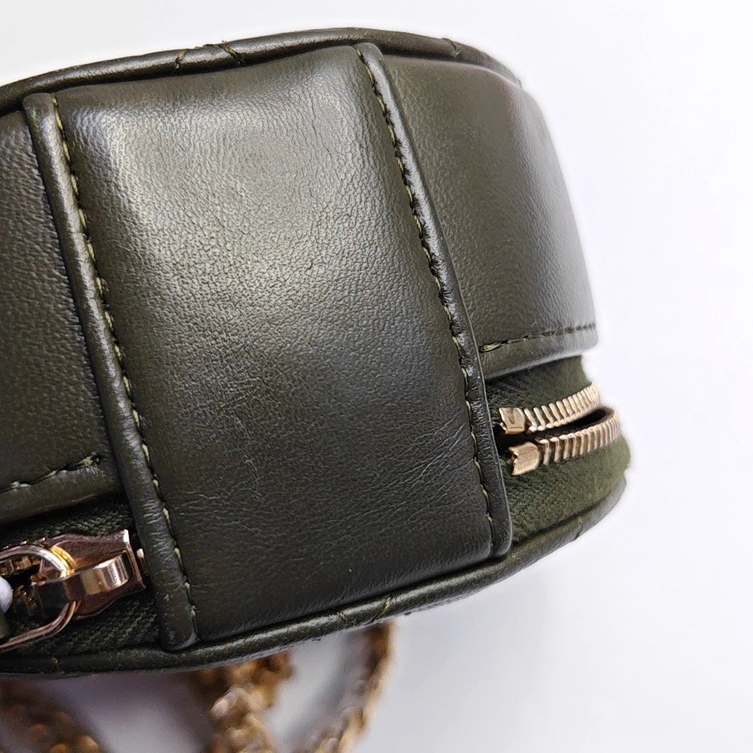 CHANEL CHANEL 19 Dark Green Lamb Skin Quilted Shoulder Bag, Handbag, Crossbody Bag with Gold Hardware-(SKU)-966830249