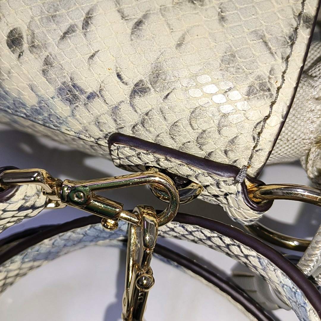 Kate Spade Bucket bag White leather snake-pattern shoulder bag/handbag/crossbody bag Golden hardware Removable shoulder strap-(SKU)-942670140