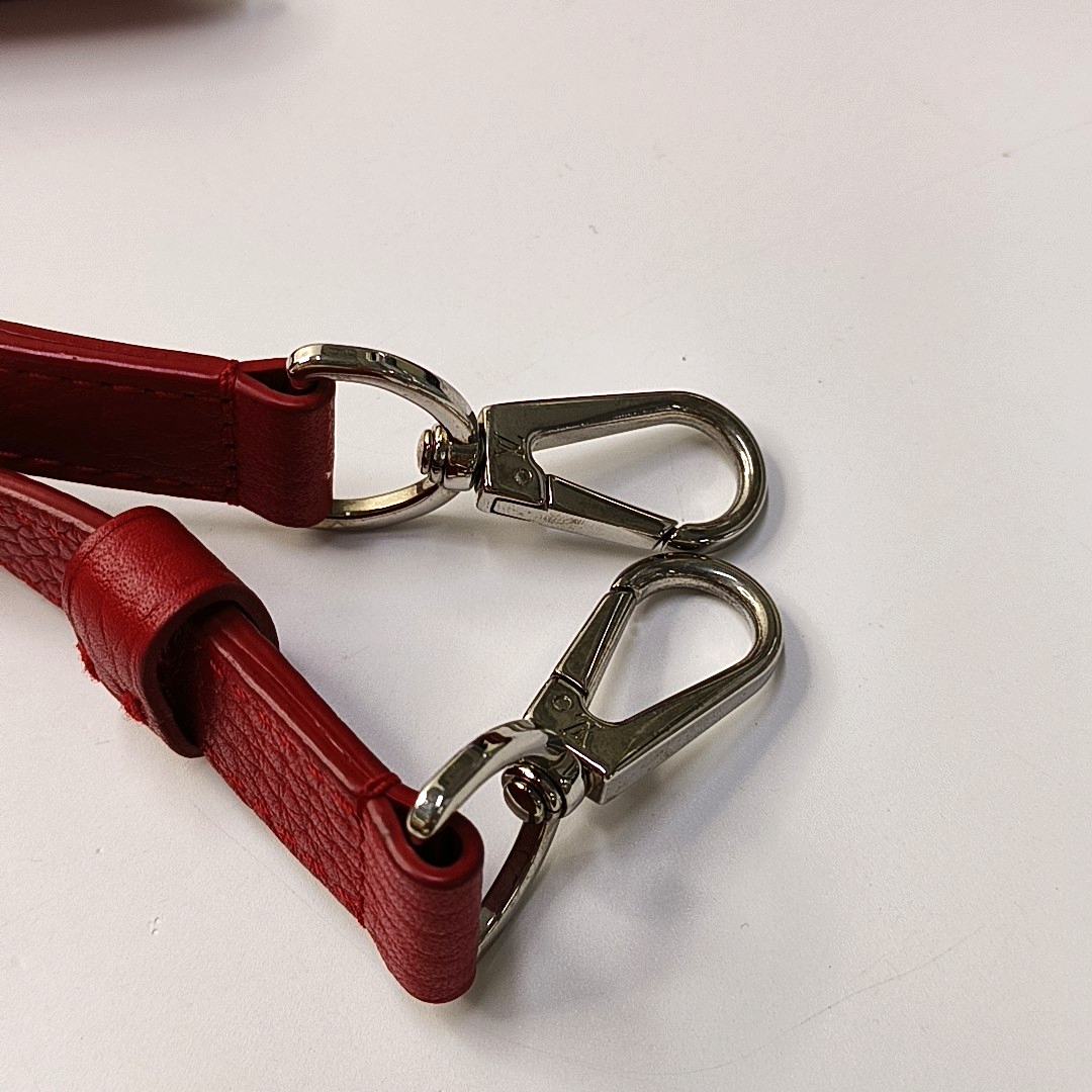 LOUIS VUITTON CAPUCINES Medium Red Leather Diagonal Shoulder Bag with Detachable Strap-(SKU)-958635265