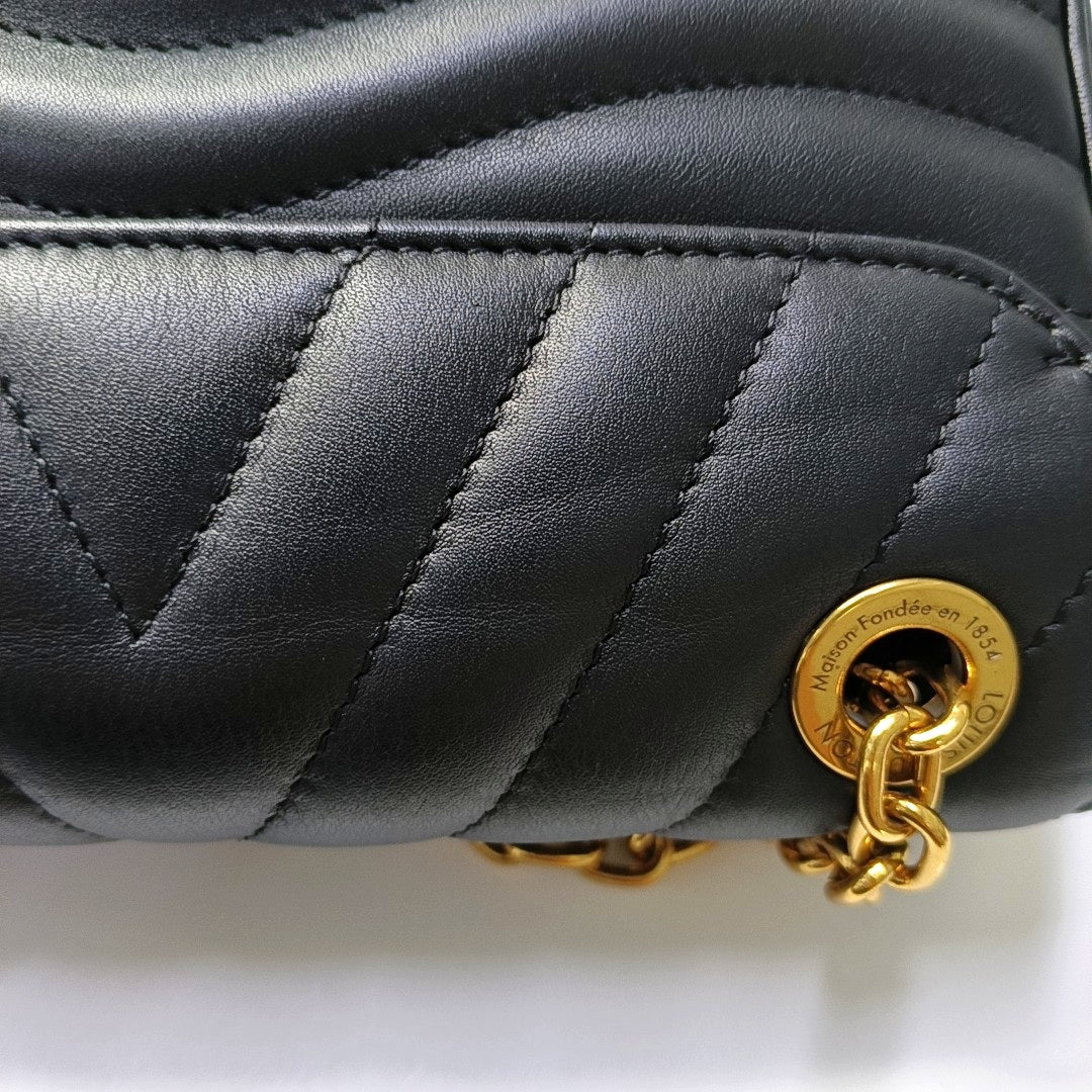 LOUIS VUITTON NEW WAVE Small Black Leather Quilted Shoulder Bag Crossbody with Detachable Strap-(SKU)-965392213