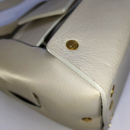 Yuzefi Beige Leather Single Shoulder Bag Golden hardware Removable shoulder strap-(SKU)-937551910