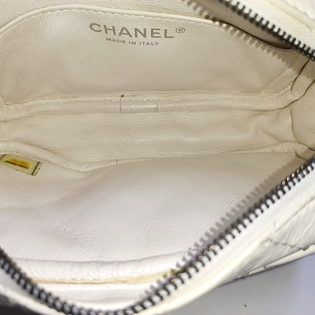 CHANEL 2.55 White Calfskin Quilted Crossbody Shoulder Bag Palladium Hardware 25 Flap-(SKU)-951553361