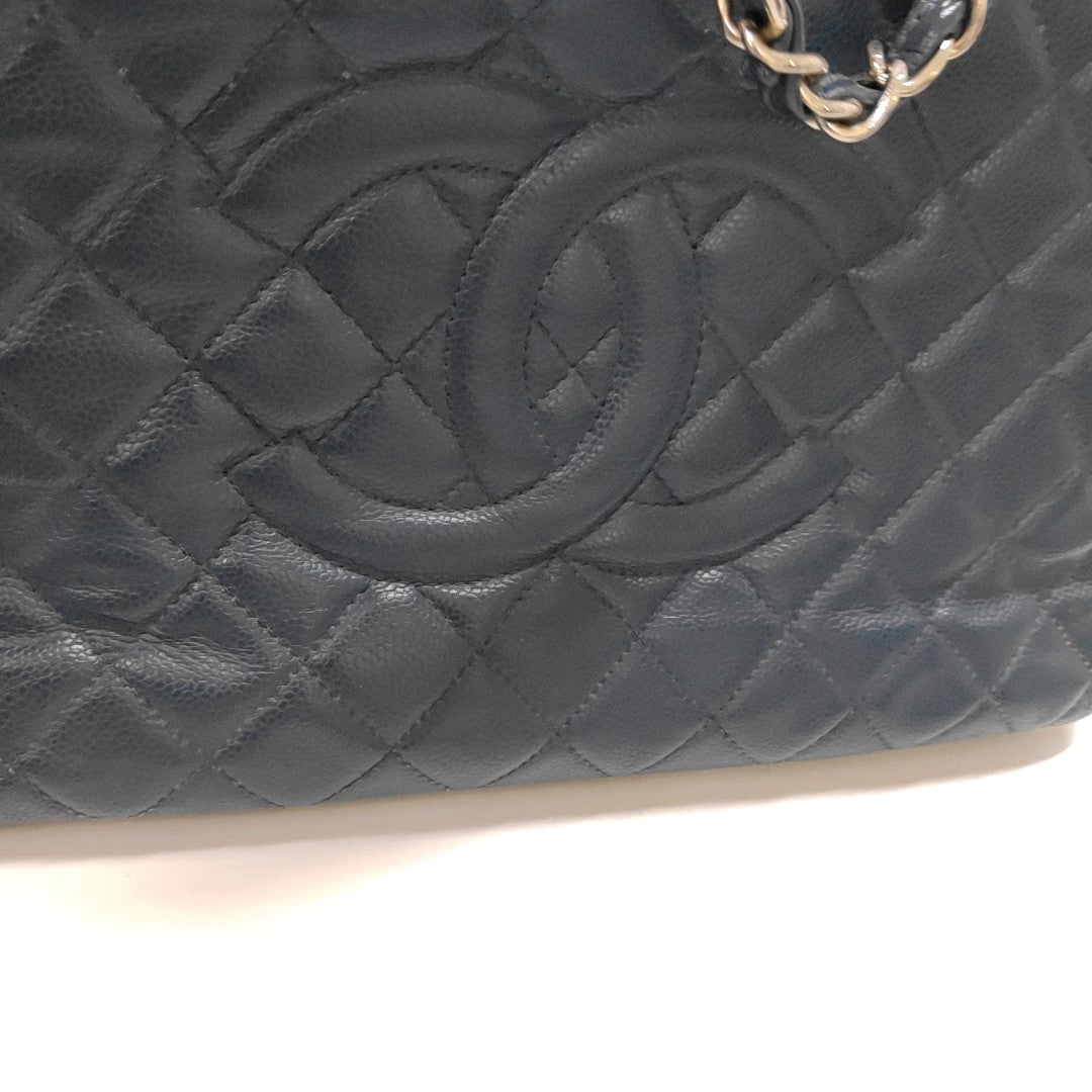 CHANEL CHANEL GST Large Blue Calfskin Quilted Matelassé Shoulder Bag Silver Hardware 17 Clasp-(SKU)-966451937