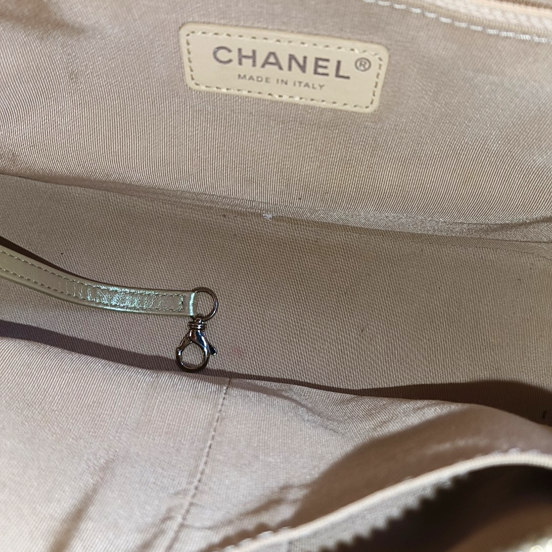 CHANEL GABRIELLE Medium Pink Calfskin Quilted Crossbody Shoulder Bag Detachable Strap-(SKU)-946545015