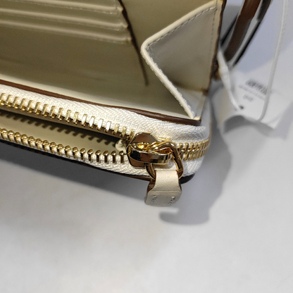 STELLA McCARTNEY Stella Logo White Leather Cutout Floral Crossbody Bag Single Shoulder Bag Golden hardware Removable shoulder strap-(SKU)-940252376