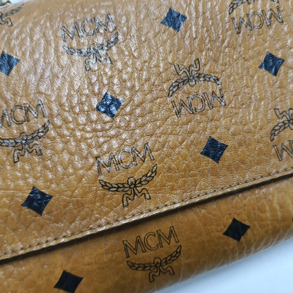 MCM MILLIE  Medium size Cognac coated canvas monogram laurel buckle shoulder bag/crossbody bag Golden hardware Removable shoulder strap-(SKU)-944137648