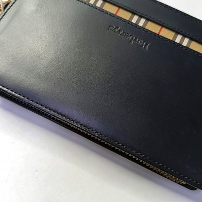 BURBERRY Black Cowhide Clutch Golden hardware-(SKU)-948083814