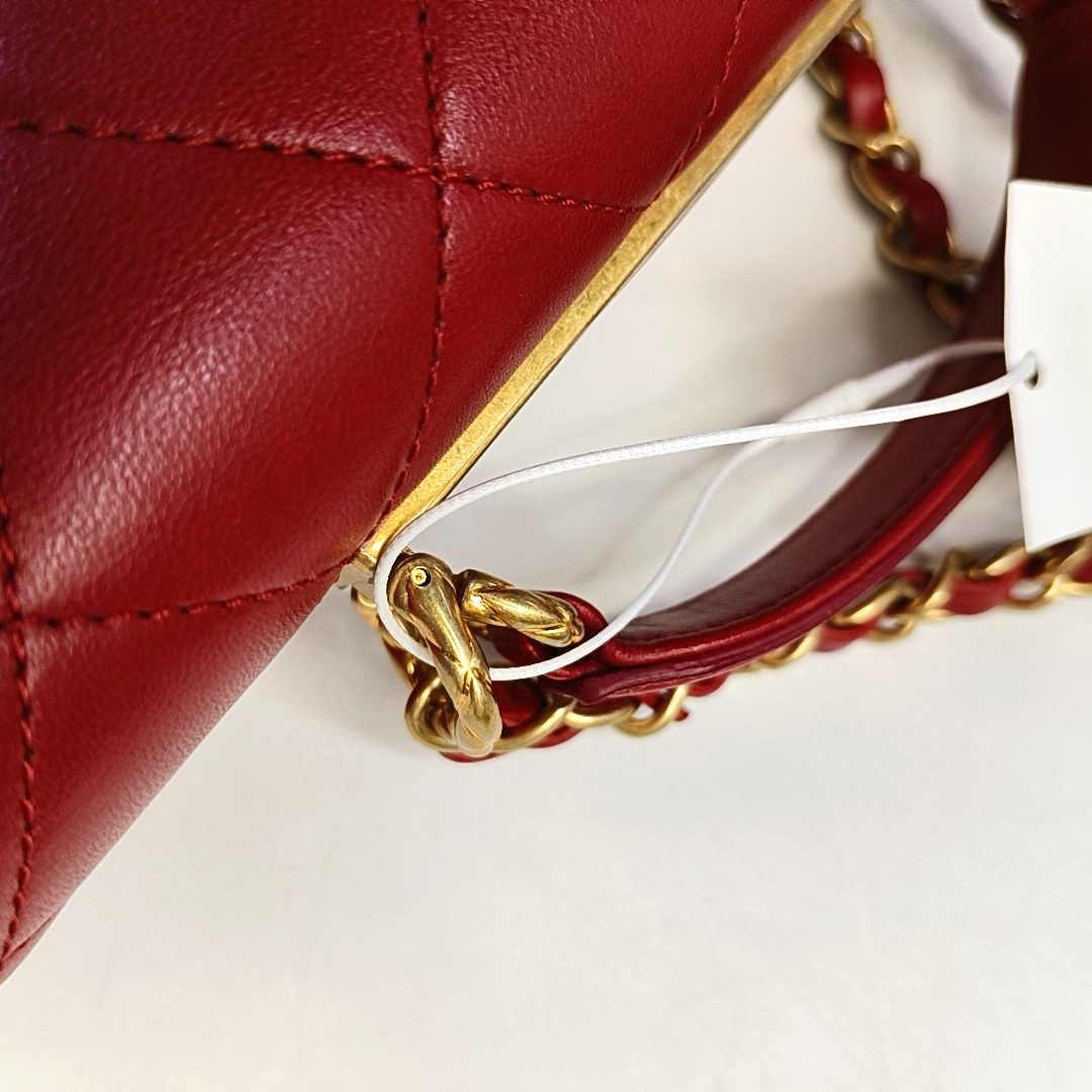 CHANEL TRENDY CC Red Calfskin Quilted Single Shoulder Bag Tote with Gold Hardware, 30 Clasp-(SKU)-946084069