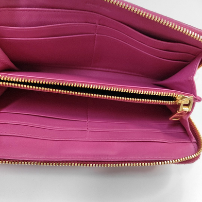 Miu Miu Pink sheepskin quilted wallet Golden hardware-(SKU)-946701316