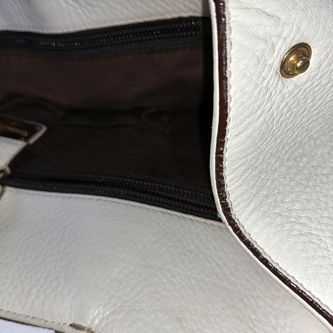 FERRAGAMO Sookie White Leather Handbag Golden hardware-(SKU)-13881805