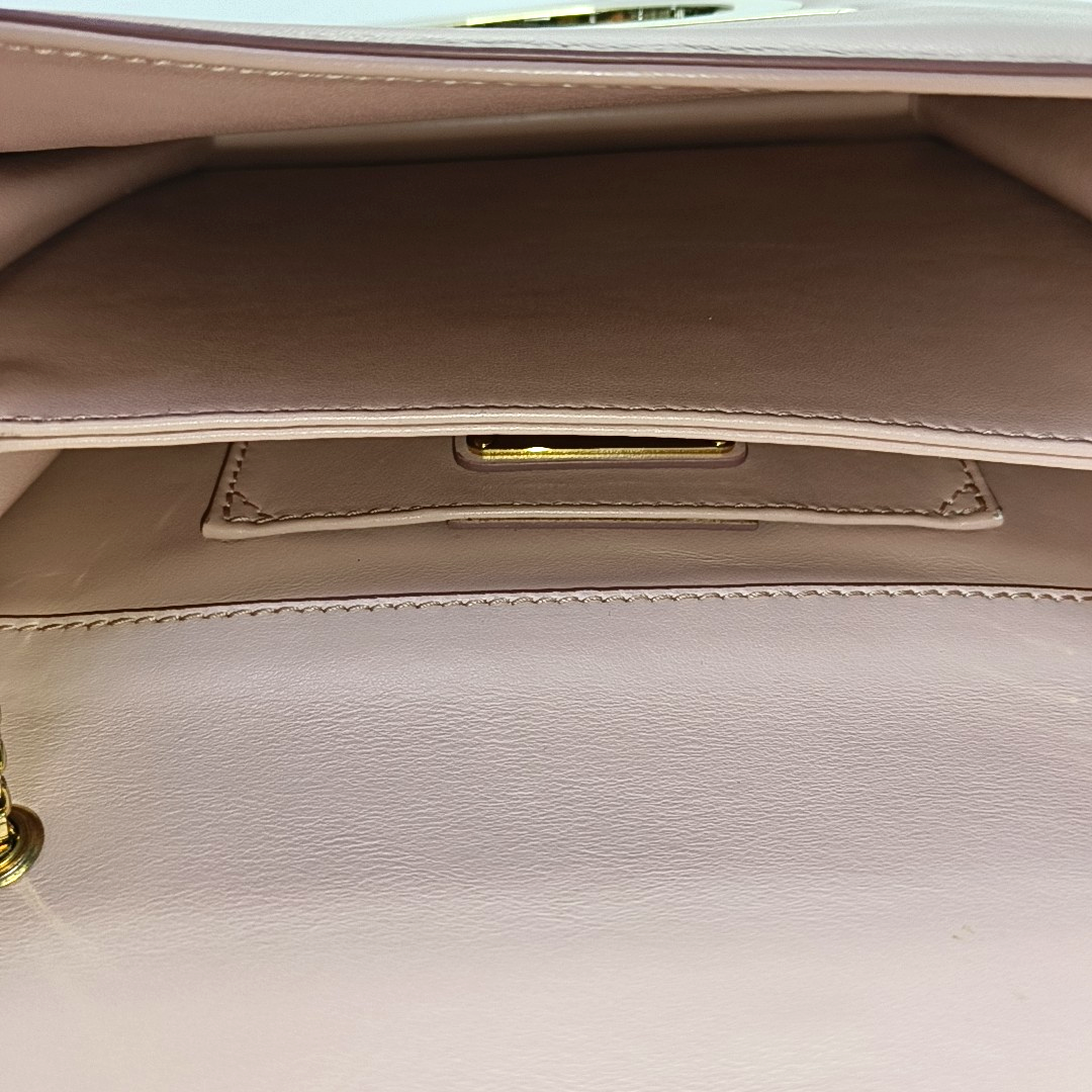 FERRAGAMO Thalia Light Pink Leather Crossbody Bag Single Shoulder Bag Golden hardware-(SKU)-951994003