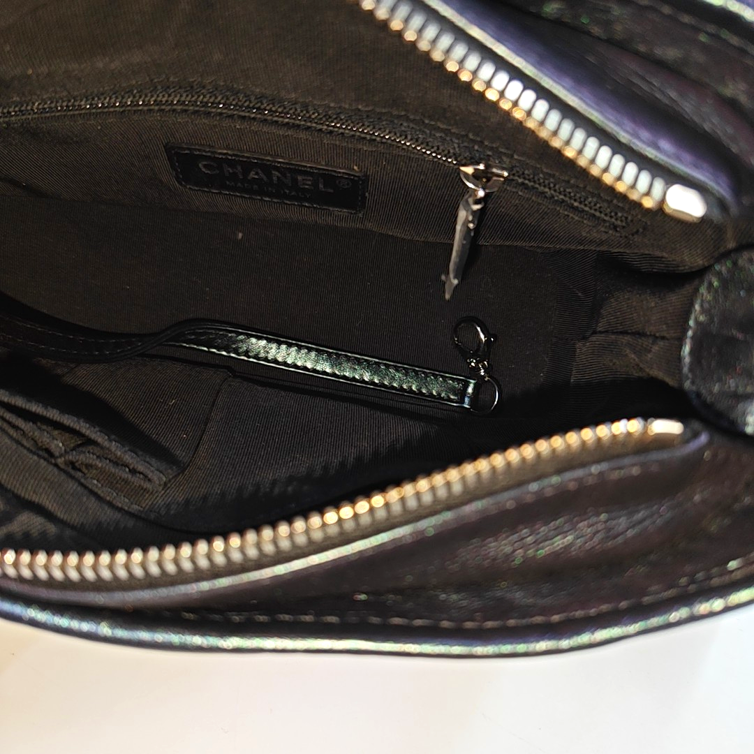 CHANEL GABRIELLE Small Size Radiant Calfskin Quilted Diagonal Bag, Shoulder Bag, Crossbody with Detachable Strap, Golden, Silver, and Ruthenium-Colored Hardware, 27 Clasps-(SKU)-946512946