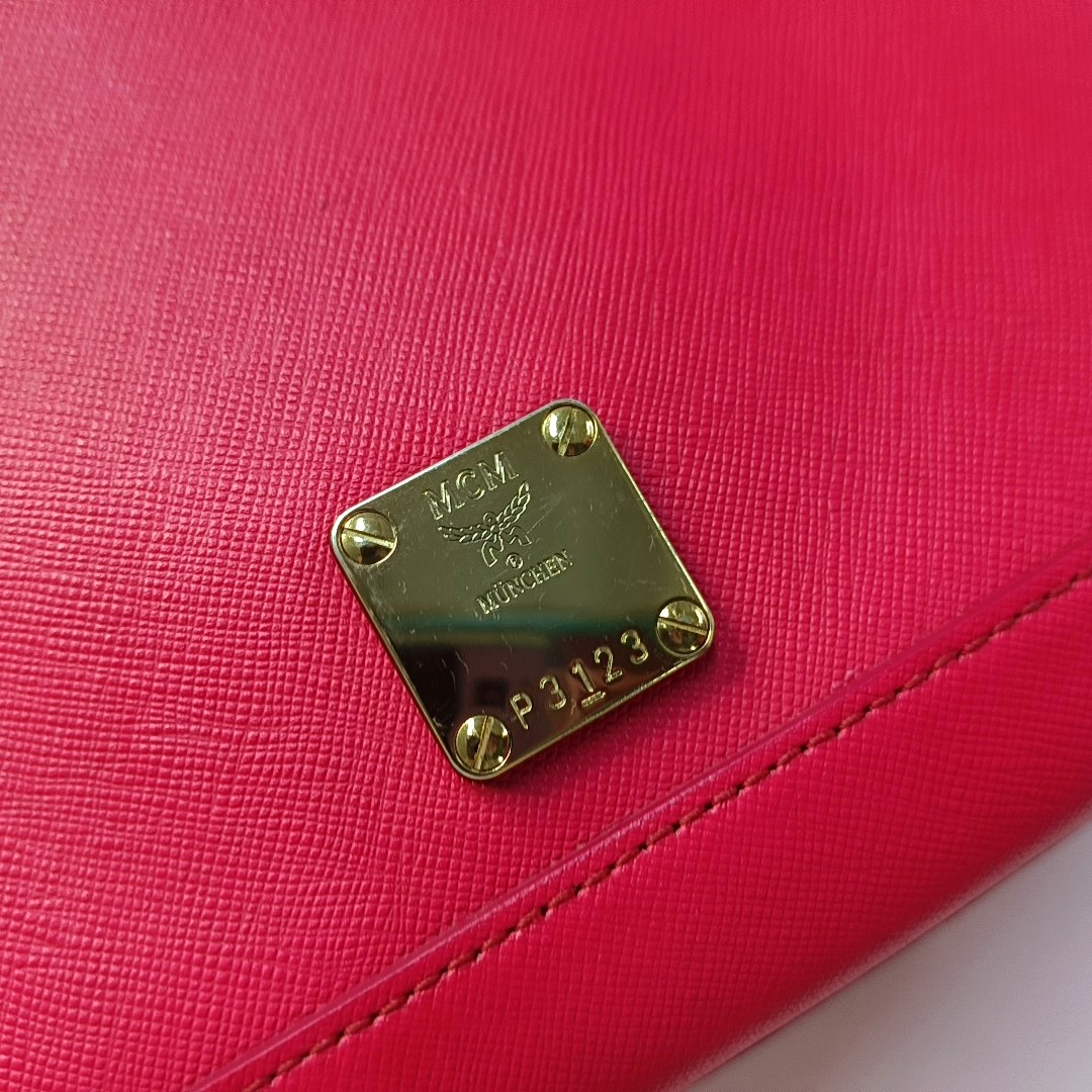 MCM NUOVO Hot Pink Leather Shoulder and Handbag Golden hardware Removable shoulder strap-(SKU)-943468994