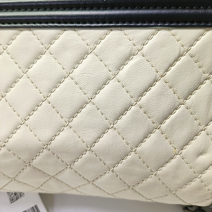 CHANEL BOY CHANEL Medium White Lamb Skin Quilted Single Shoulder Bag Detachable Strap Rhodium Hardware 18 Clasp-(SKU)-959564808