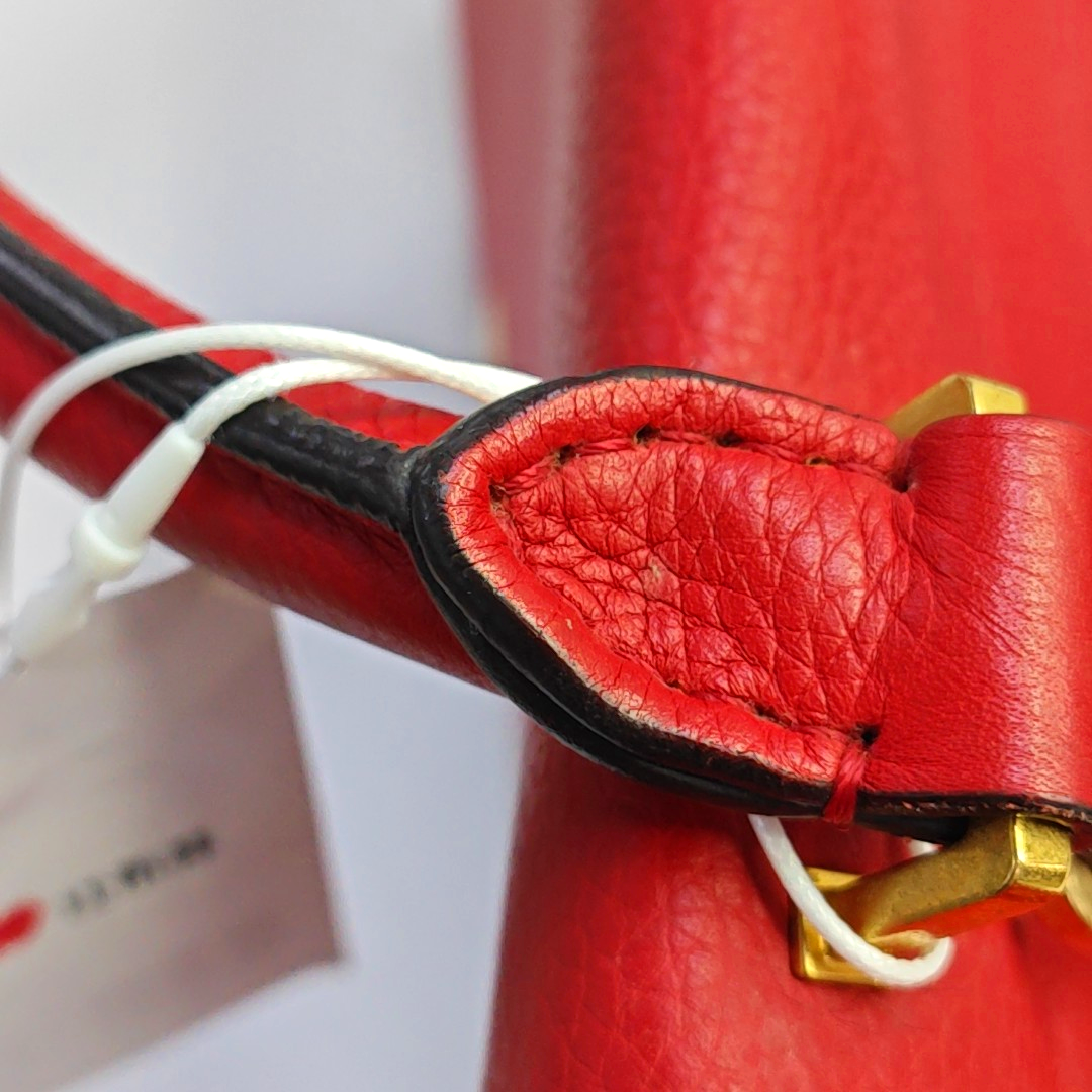 CELINE TRAPEZE Small size Red Leather Swing Bag Single Shoulder Bag Handbag Crossbody Golden hardware Removable shoulder strap-(SKU)-947188995