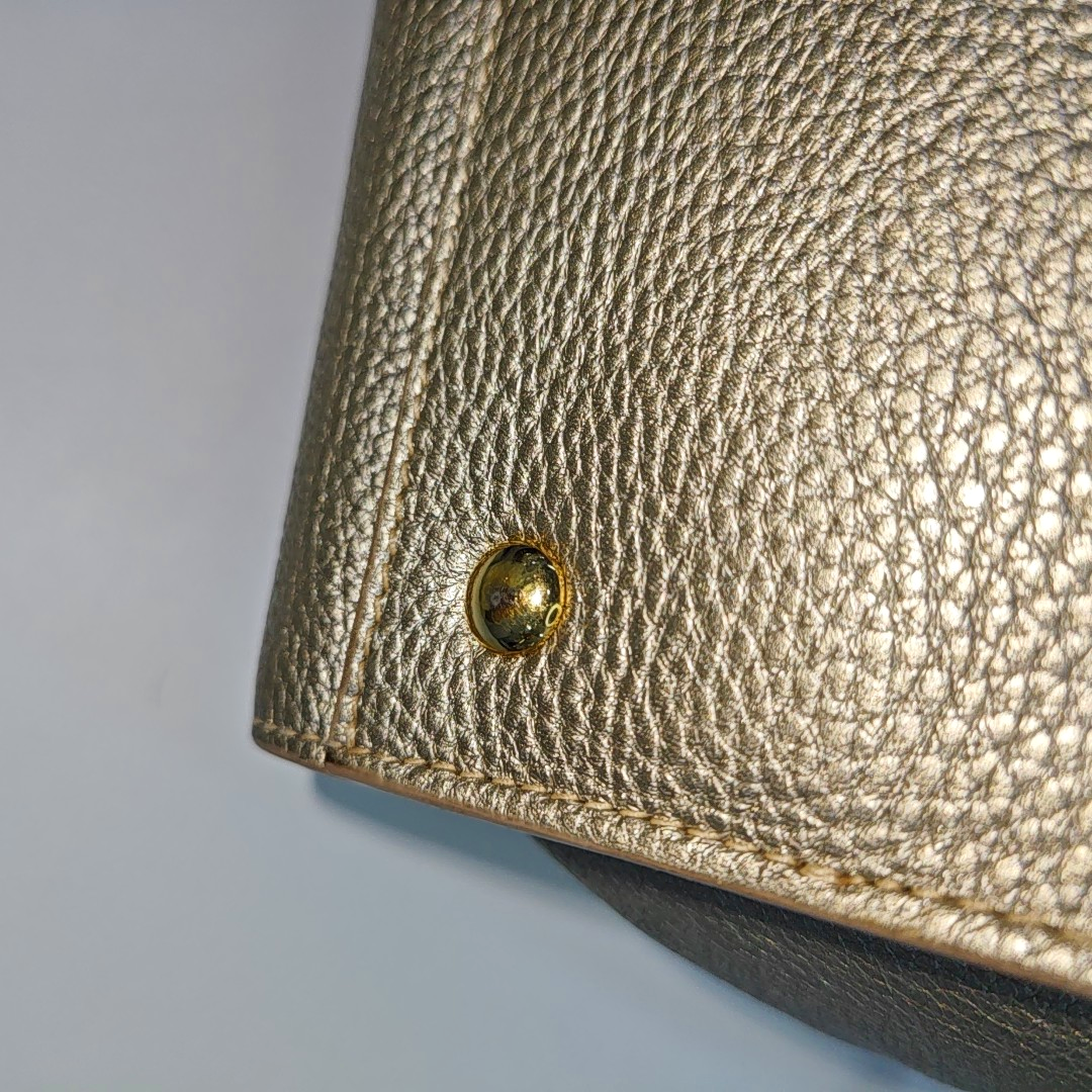 FERRAGAMO Amy Grey Leather Embossed Shoulder Bag Handbag Crossbody Golden hardware Removable shoulder strap-(SKU)-938858716