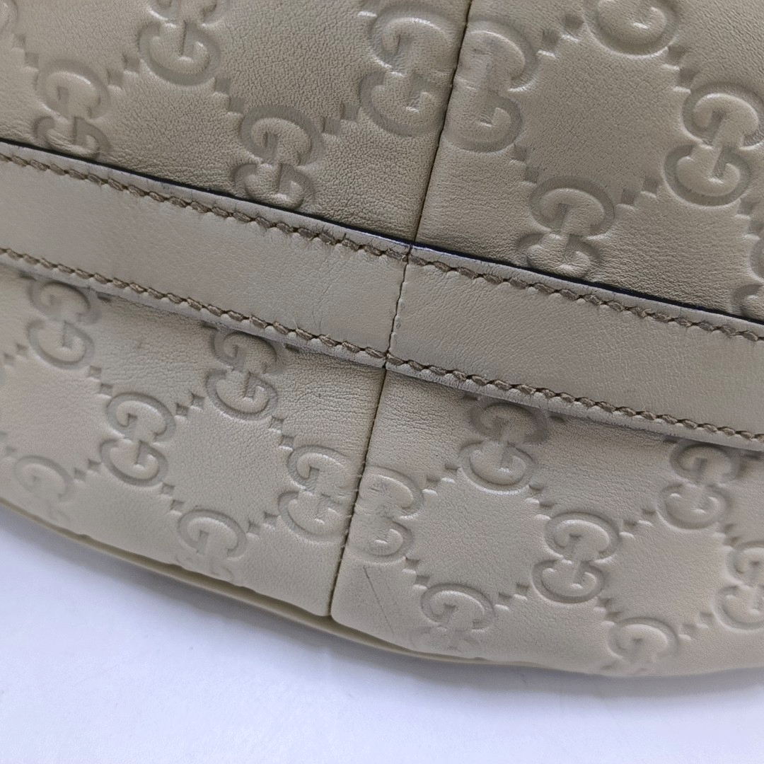 GUCCI Beige Cowhide Monogrammed Tote Handbag Single Shoulder Bag Golden hardware-(SKU)-959591778