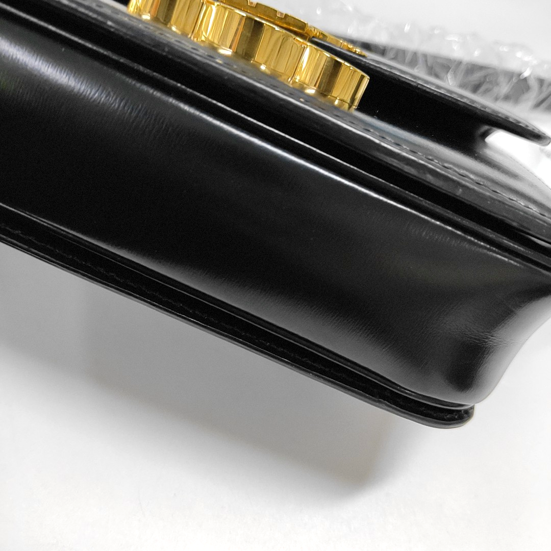 CELINE TRIOMPHE Small Black Cowhide Single Shoulder Bag Golden Hardware-(SKU)-960476690