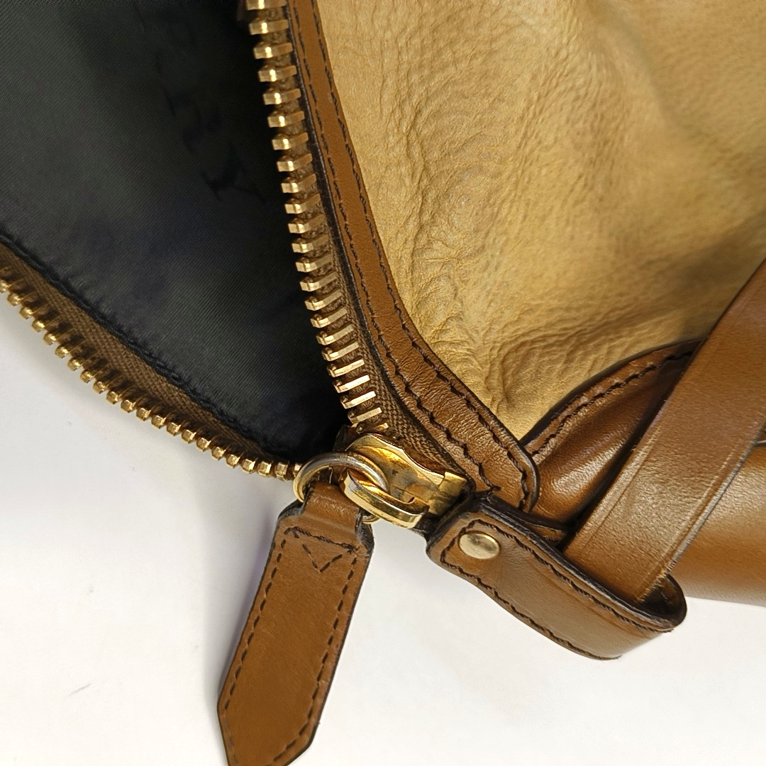 BURBERRY Milverton Khaki Leather Tote Golden hardware-(SKU)-951123220