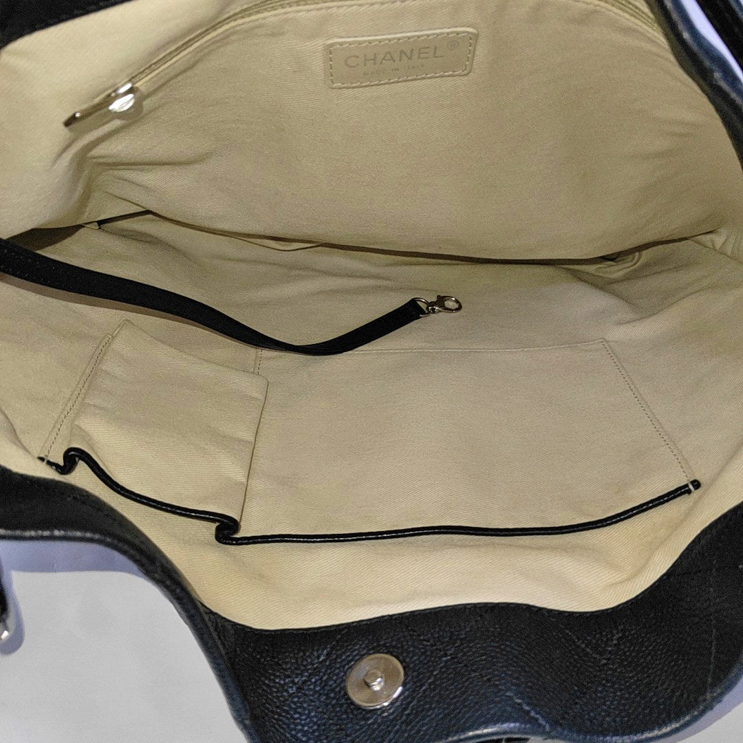 CHANEL CC POCKET Black Calfskin Quilted Handbag Silver Hardware 19 Clasp-(SKU)-968860530