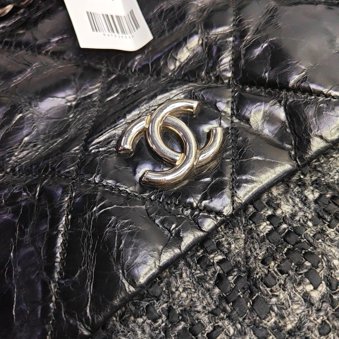 CHANEL PORTOBELLO Black Leather Diamond Quilted Single Shoulder Bag with Silver Hardware 13 opening-(SKU)-967525500