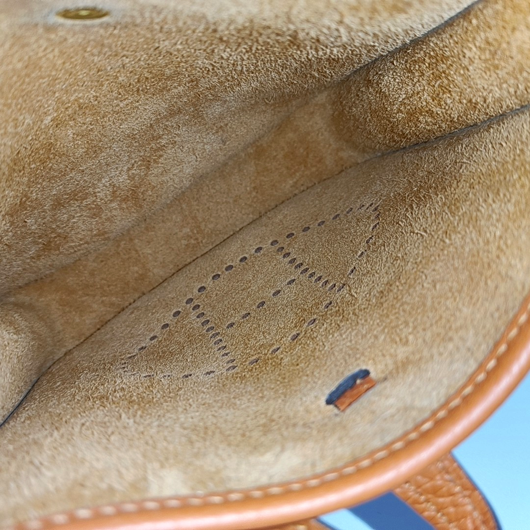 HERMÈS Evelyne TPM Flame Orange Clemence Leather Cutout Single Shoulder Bag Detachable Strap-(SKU)-964084074