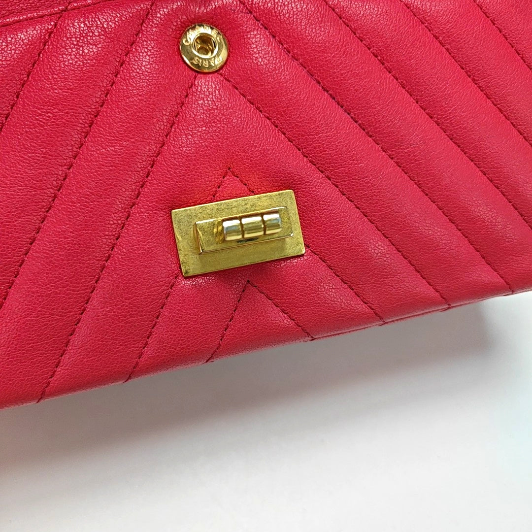 CHANEL 2.55 Small, red lamb skin, quilted V pattern, chain strap, gold hardware, size 23-(SKU)-971107723