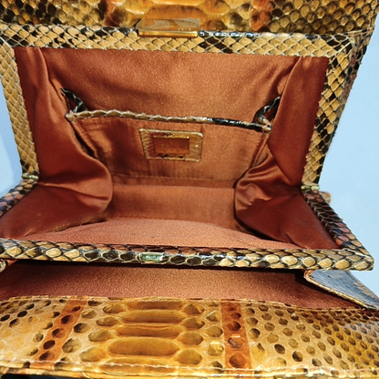 FENDI Tote bag Brown Snake Skin Handbag Golden hardware-(SKU)-947455367