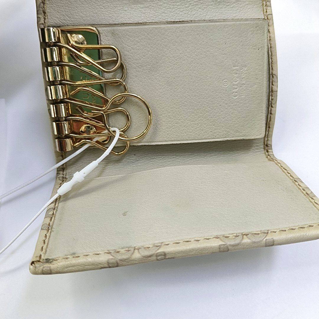 GUCCI White Leather Monogrammed Key Case Golden hardware-(SKU)-956774135