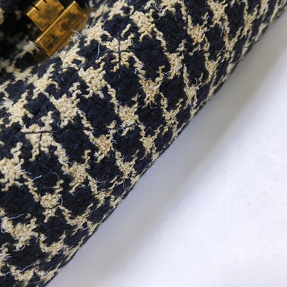 CHANEL 2.55 multicolor wool single shoulder bag/crossbody bag with gold-colored hardware, 21 pockets-(SKU)-960334063