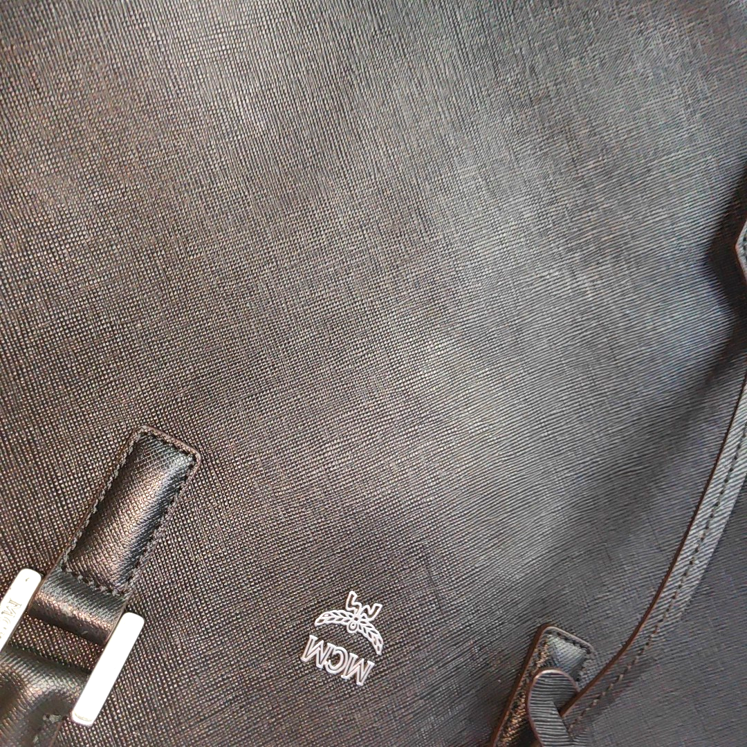 MCM Black Leather Single Shoulder Bag Handbag Crossbody Silver Hardware Removable shoulder strap-(SKU)-935548378