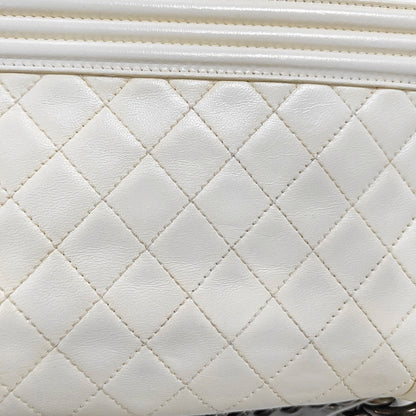 CHANEL BOY CHANEL Medium Size White Lamb Calfskin Quilted Chevron Crossbody Shoulder Bag Rhodium Plated Hardware 18 Clasp Removable Shoulder Strap-(SKU)-968095013