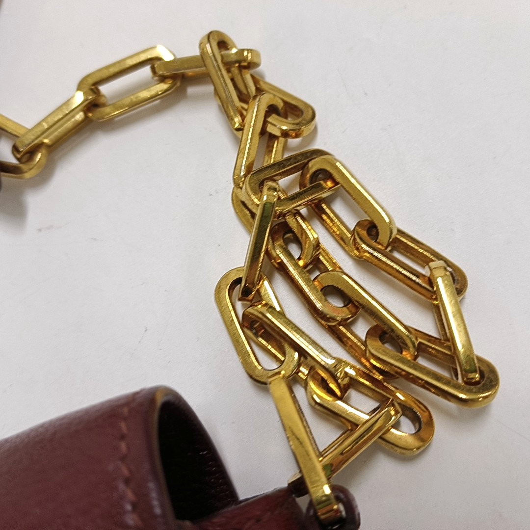 Miu Miu Red cowhide shoulder bag crossbody bag Golden hardware-(SKU)-959044533