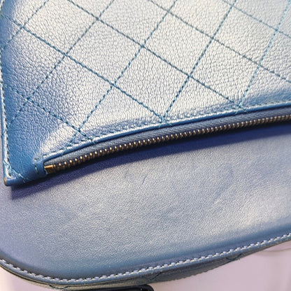 CHANEL COCO CURVE Blue Calfskin Quilted Matelassé Shoulder Bag Handbag Crossbody Bag Golden Hardware 23 Clasp-(SKU)-968038724