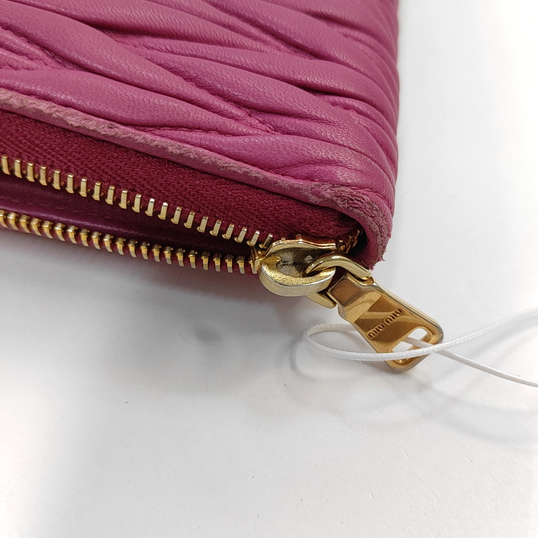 Miu Miu Pink sheepskin quilted wallet Golden hardware-(SKU)-946701316