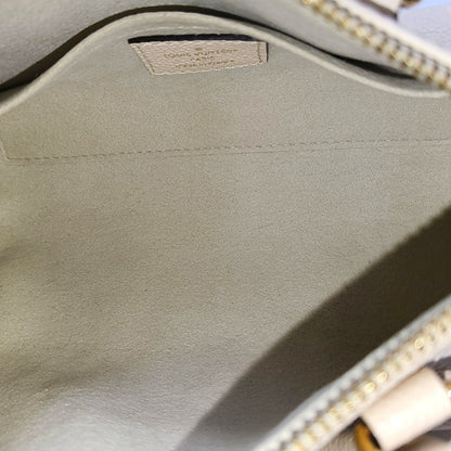 LOUIS VUITTON PAPILLON BB Beige Calfskin Monogram Papillon Single Shoulder Bag Handbag Sling Bag Gold Hardware Removable Strap-(SKU)-968328676