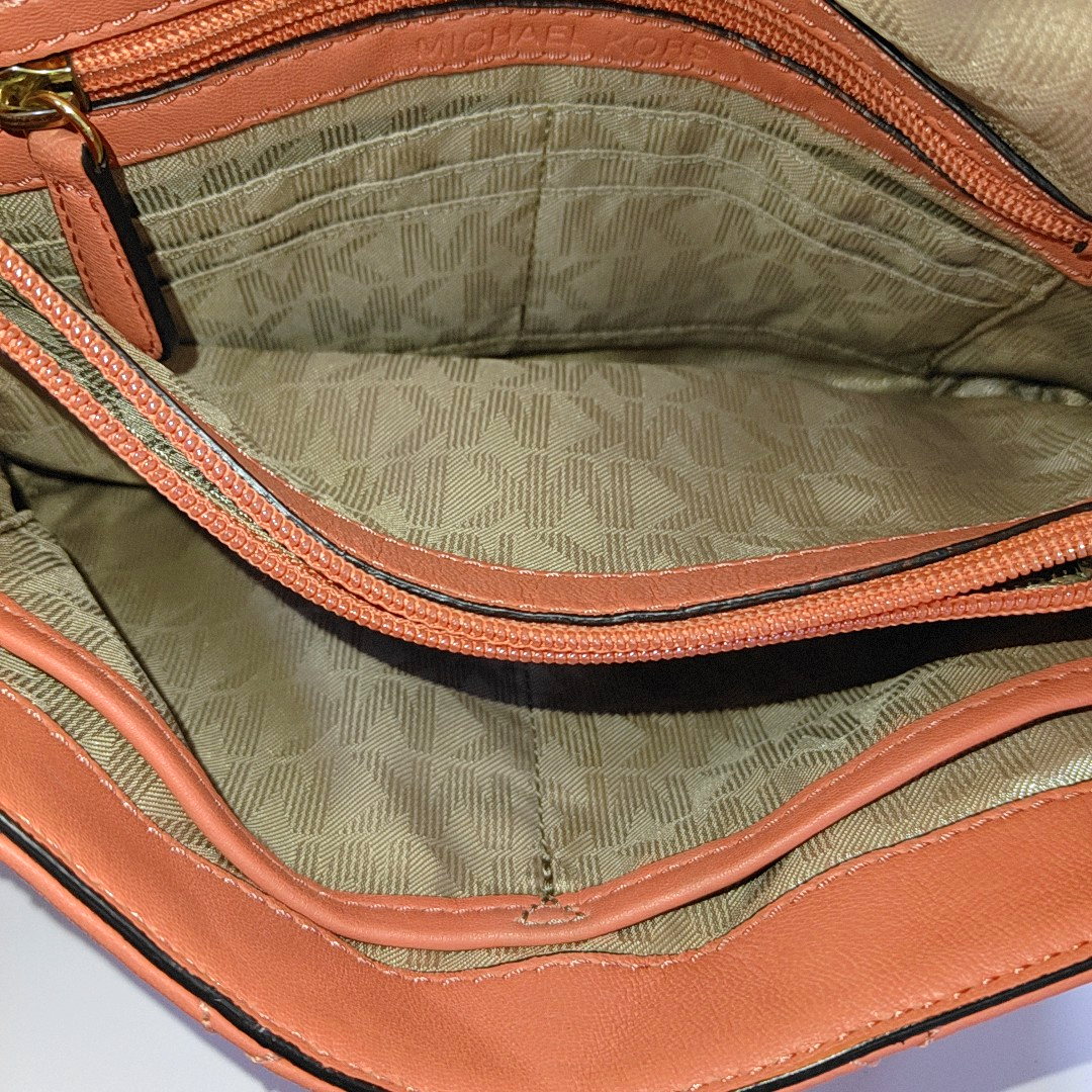MICHAEL KORS Sloan Orange-pink cowhide quilted crossbody bag/shoulder bag/handbag Golden hardware-(SKU)-932342596