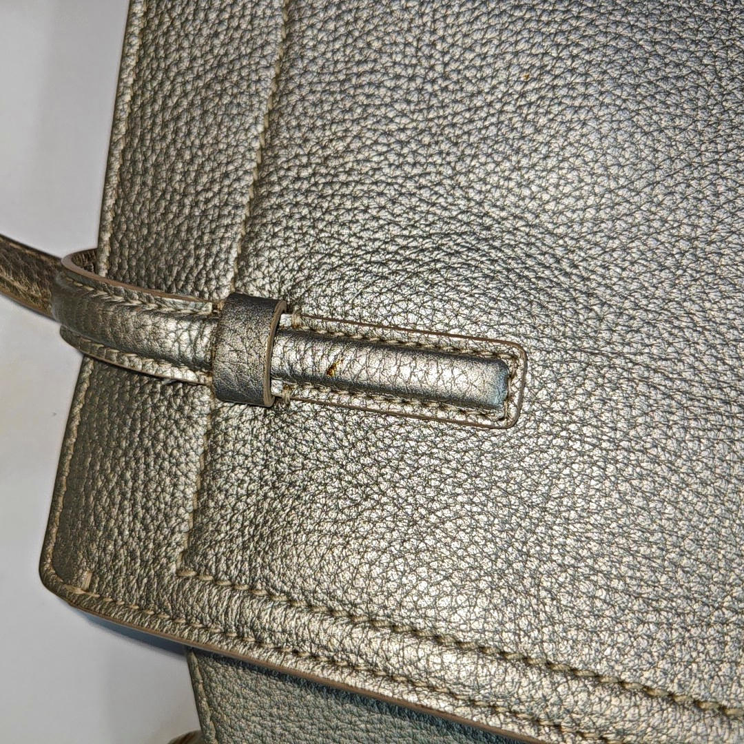 FERRAGAMO Amy Grey Leather Embossed Shoulder Bag Handbag Crossbody Golden hardware Removable shoulder strap-(SKU)-938858716