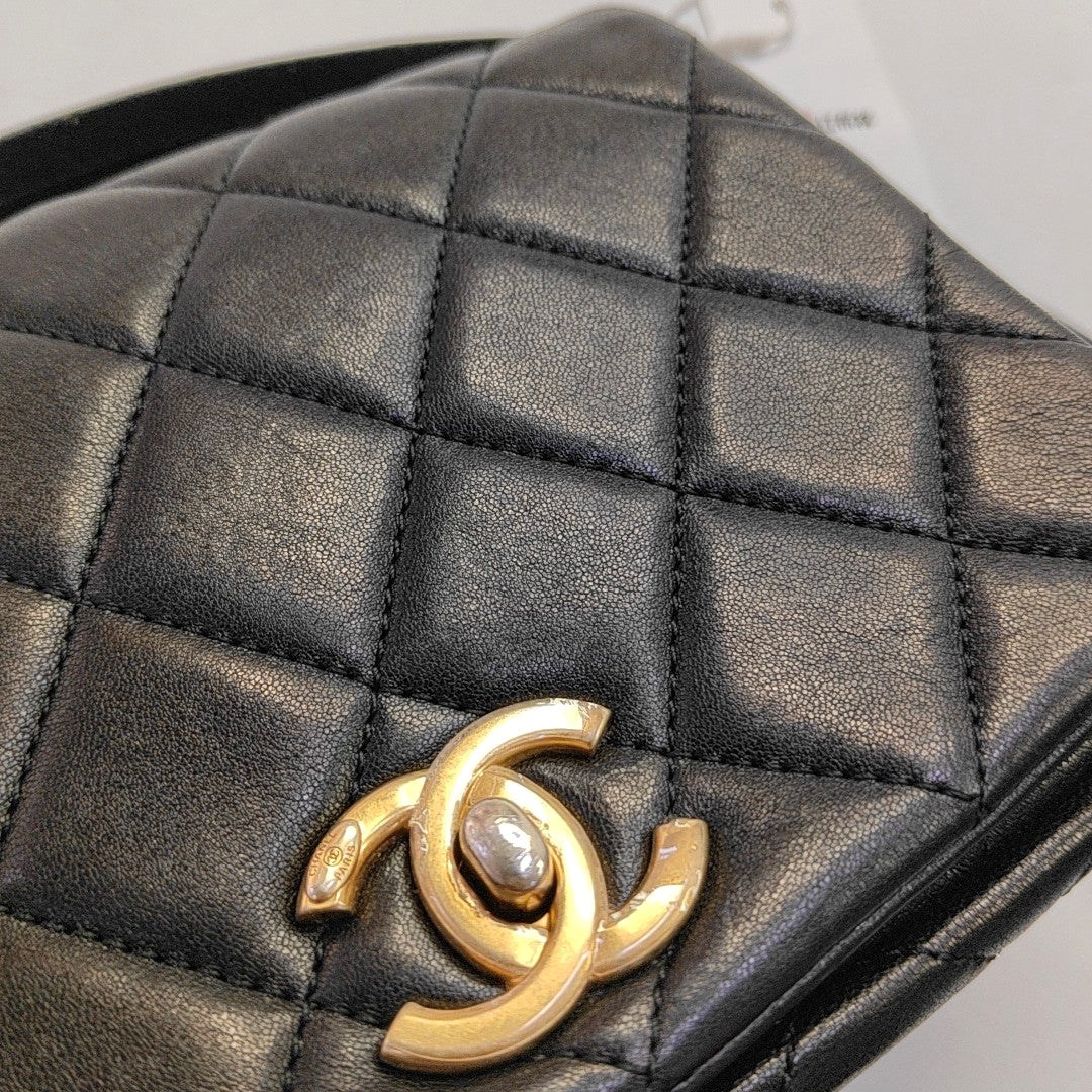 CHANEL CLASSIC FLAP black lambskin quilted diamond pattern crossbody bag shoulder bag gold hardware-(SKU)-967910600