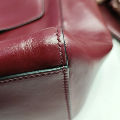 Miu Miu Burgundy leather handbag, single shoulder bag Golden hardware Removable shoulder strap-(SKU)-949081414