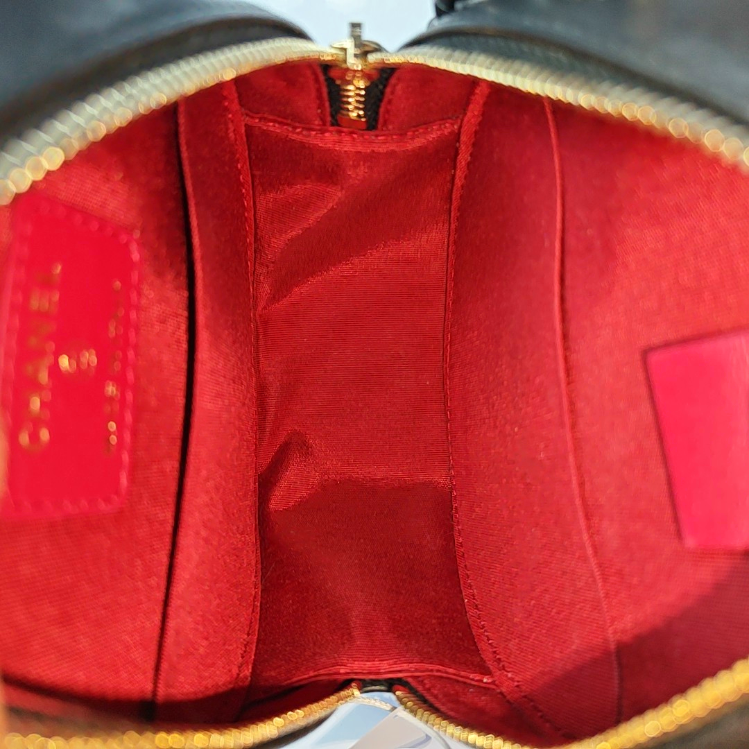 CHANEL CHANEL 19 Black Lamb Skin Quilted Matelassé Shoulder Bag Crossbody Bag Handbag Golden Silver Rutenium Hardware 30 Clasp-(SKU)-962948228