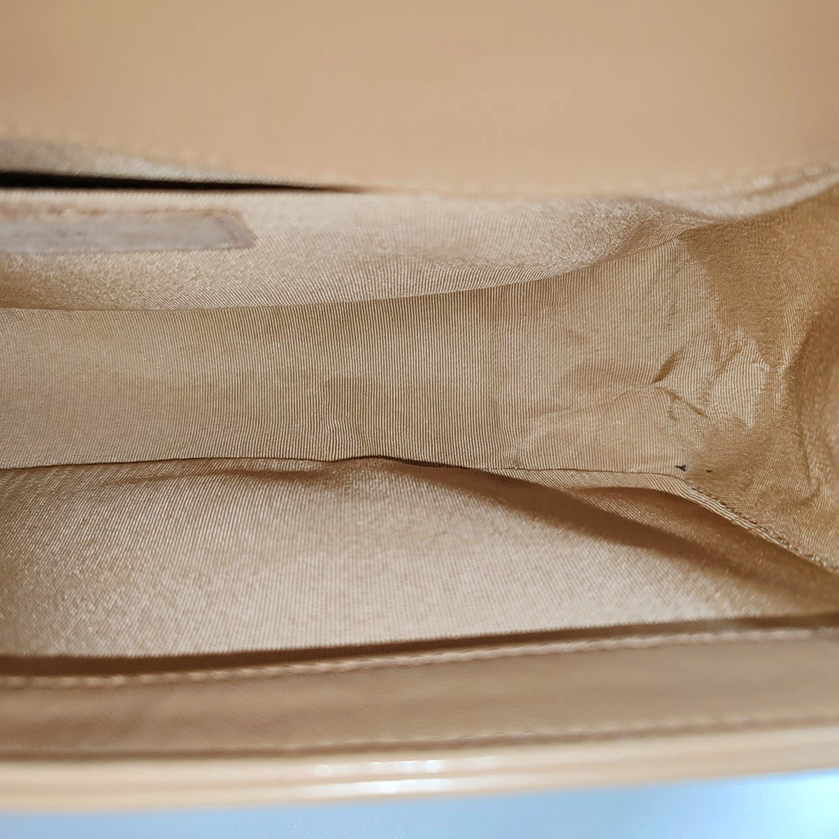 CHANEL BOY CHANEL Medium Brown Patent Leather Quilted Shoulder Bag Crossbody Bag with Detachable Strap Gold Hardware 22 Compartments-(SKU)-971345754