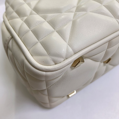 DIOR Lady Dior Small White Leather Cannage Quilted Diana Bag Single Shoulder Bag Tote Bag Crossbody Bag with Gold Hardware Removable Strap-(SKU)-957082816