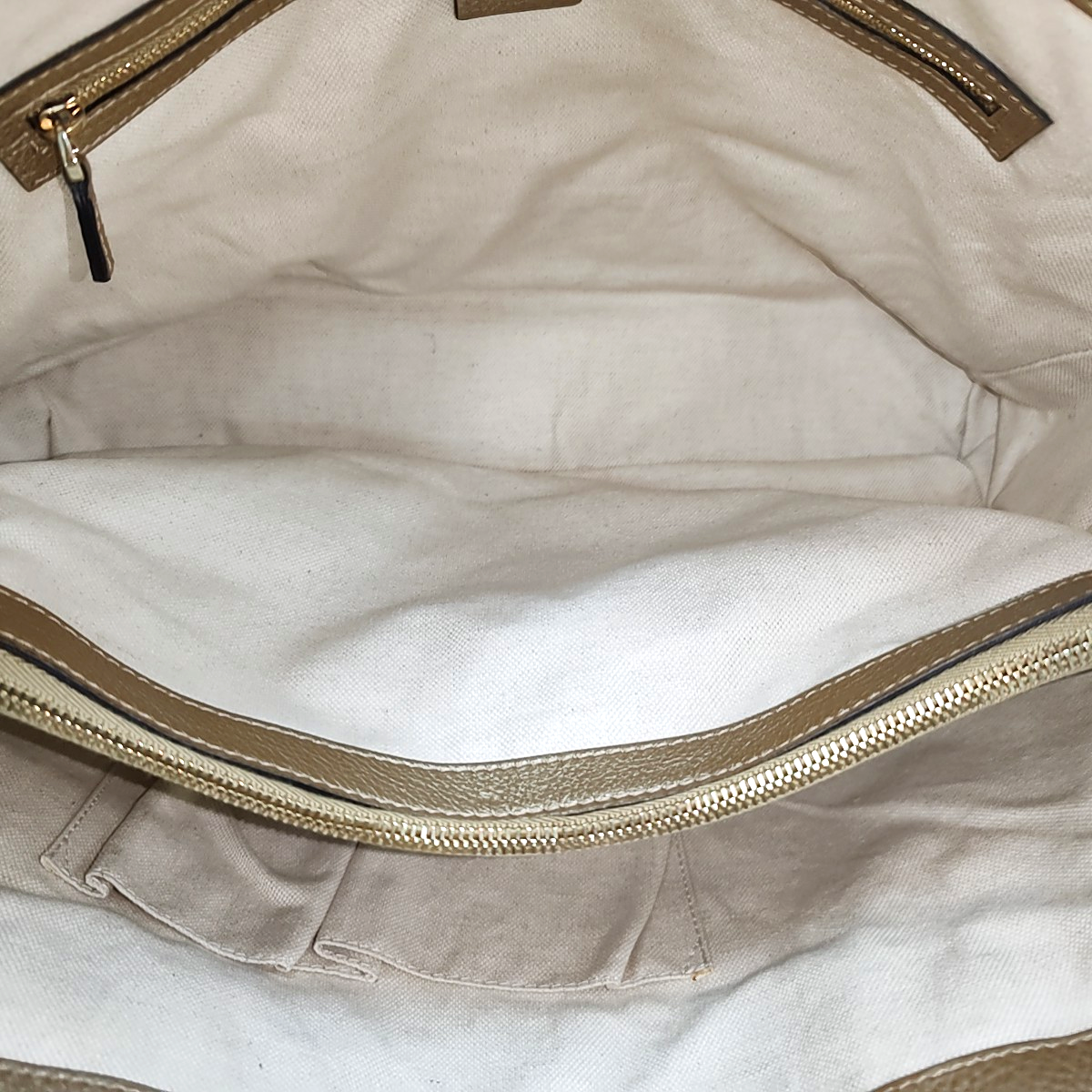 GUCCI Bella Gold Cowhide Fringe Woven Handbag Golden hardware-(SKU)-935482640