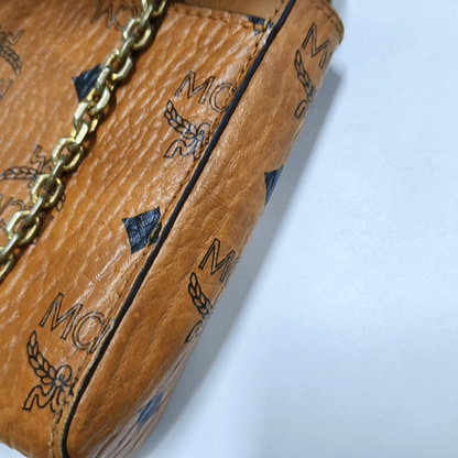 MCM MILLIE  Medium size Cognac coated canvas monogram laurel buckle shoulder bag/crossbody bag Golden hardware Removable shoulder strap-(SKU)-944137648