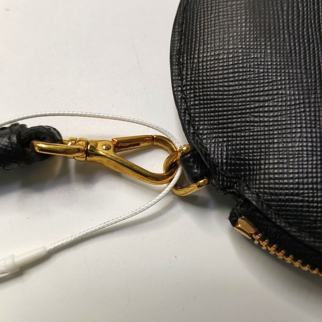 PRADA Round Bun Bag Black Leather Cross Grain Zipper Wallet Golden hardware-(SKU)-947037626