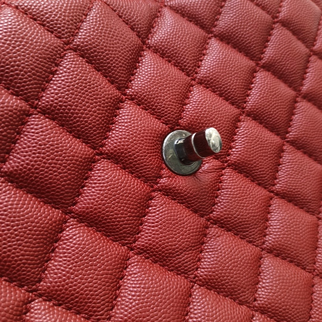 CHANEL COCO HANDLE Large size brick red grained leather quilted diamond pattern Coco Handle bag shoulder bag crossbody bag with silver hardware 23 opening and removable shoulder strap-(SKU)-952642584