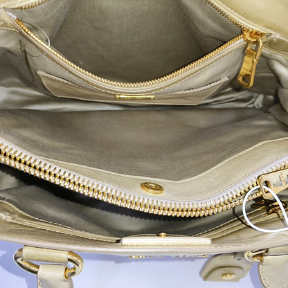 Miu Miu Tote bag Yellow Cowhide Single Shoulder Handbag Crossbody Bag Golden hardware Removable shoulder strap-(SKU)-958319831