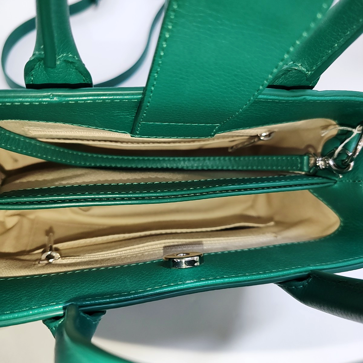 CHANEL NEO EXECUTIVE Green Calfskin Shoulder Bag Tote Backpack with Detachable Strap Silver Hardware 23 Compartments-(SKU)-958649372